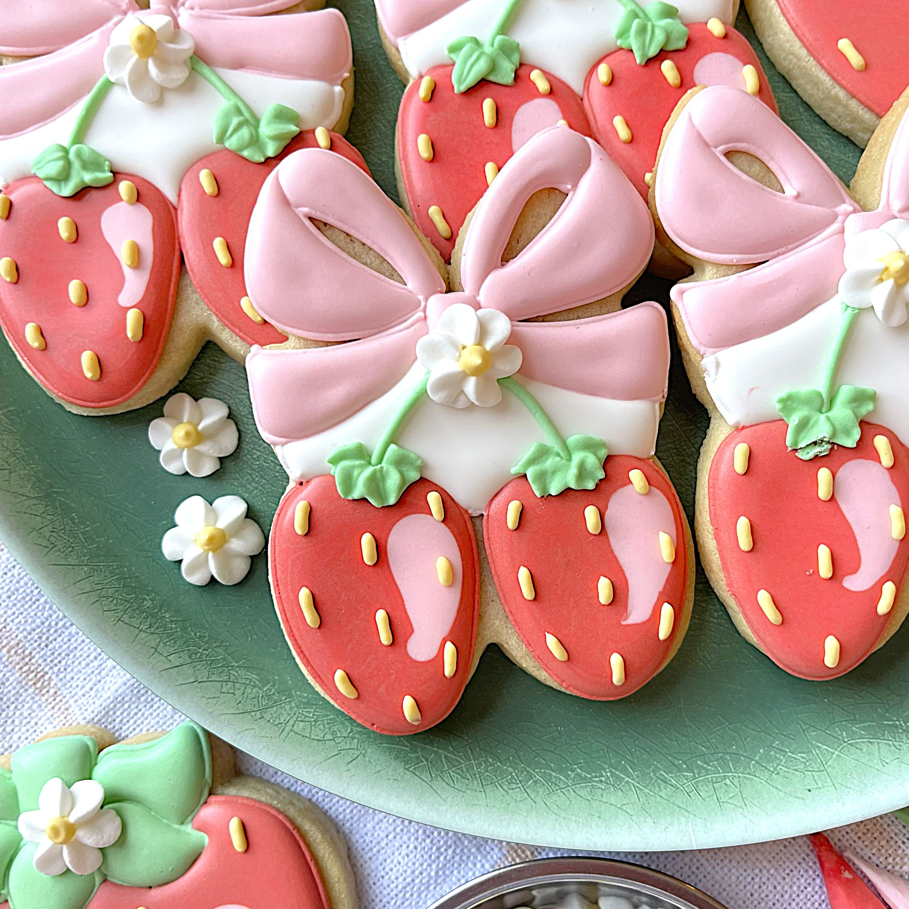 Berries with Bow Cookie Cutter