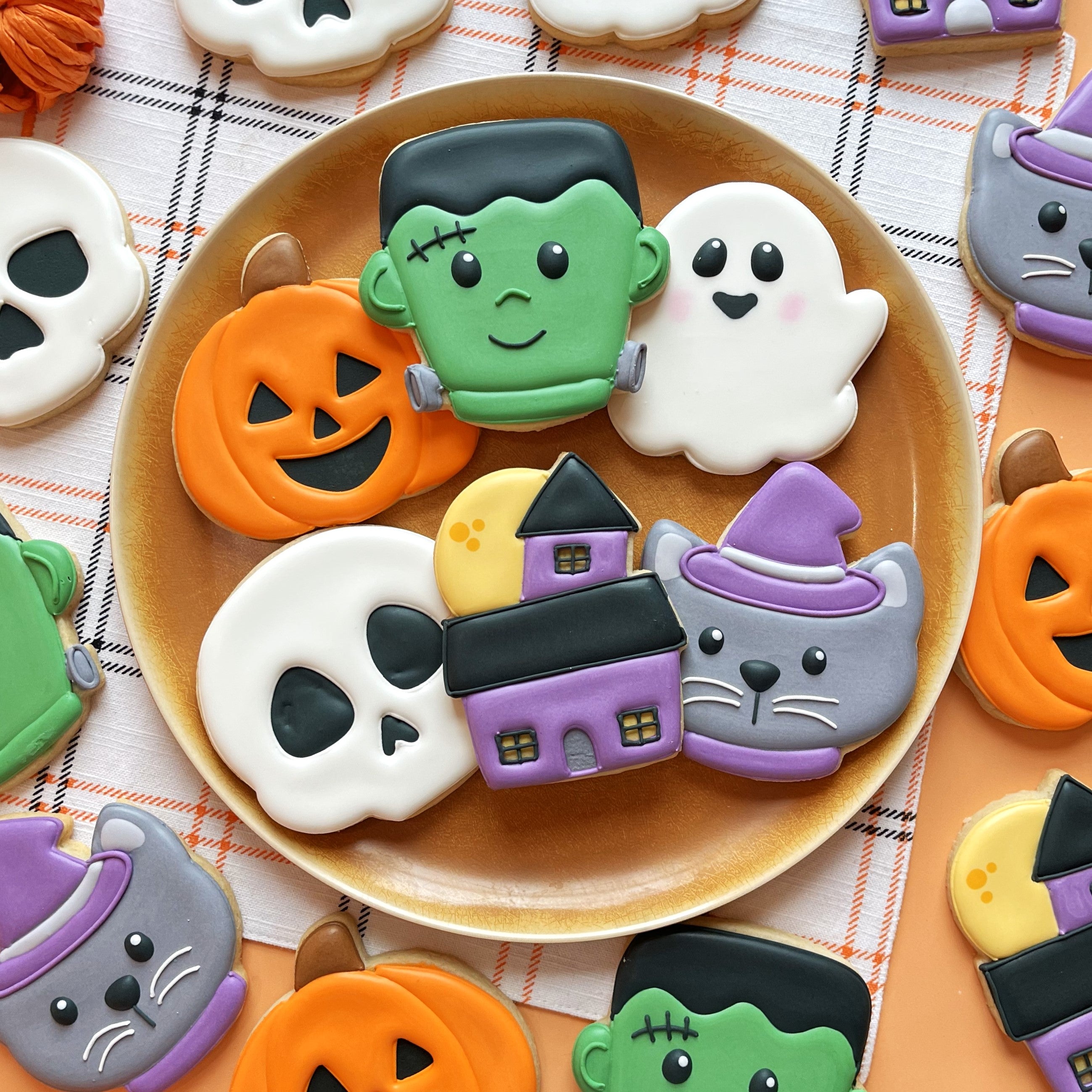 Cute Chubby Cat Witch Cookie Cutter