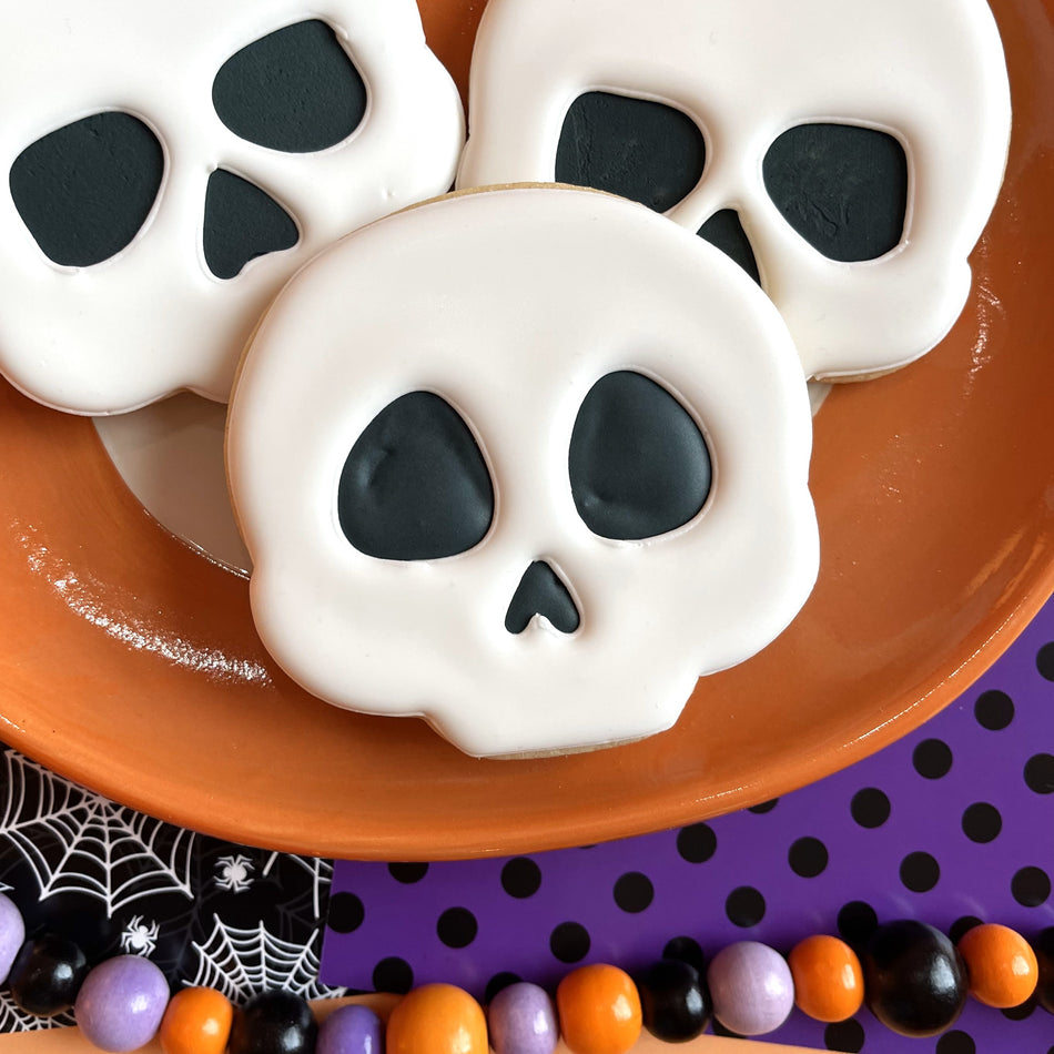 Cute Chubby Skull Cookie Cutter