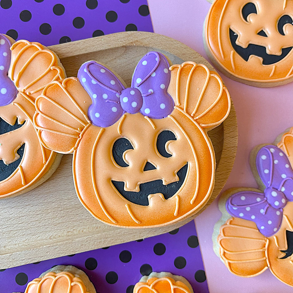 Mouse Pumpkin with Bow Cookie Cutter