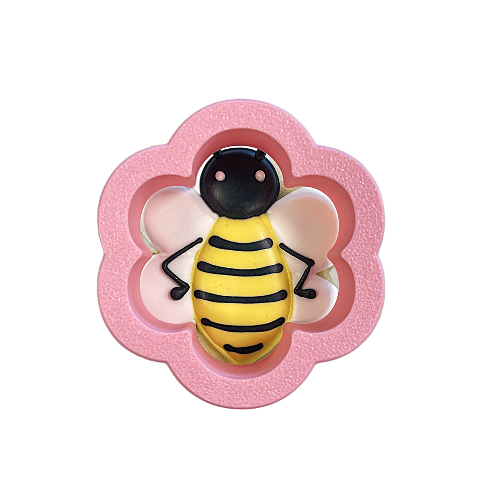 Mini Daisy (Bee) Flour Box Club Flip Cookie Cutter
