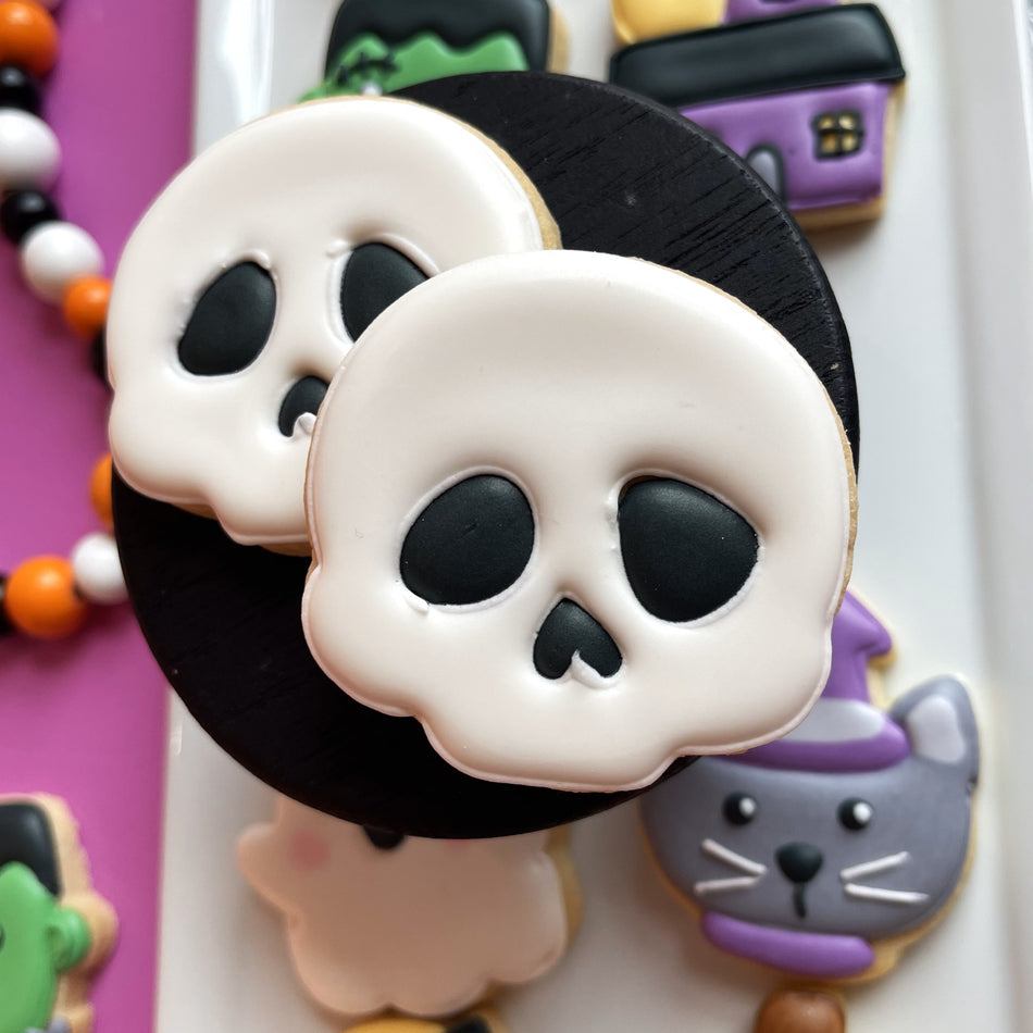 Mini Cute Chubby Skull Cookie Cutter