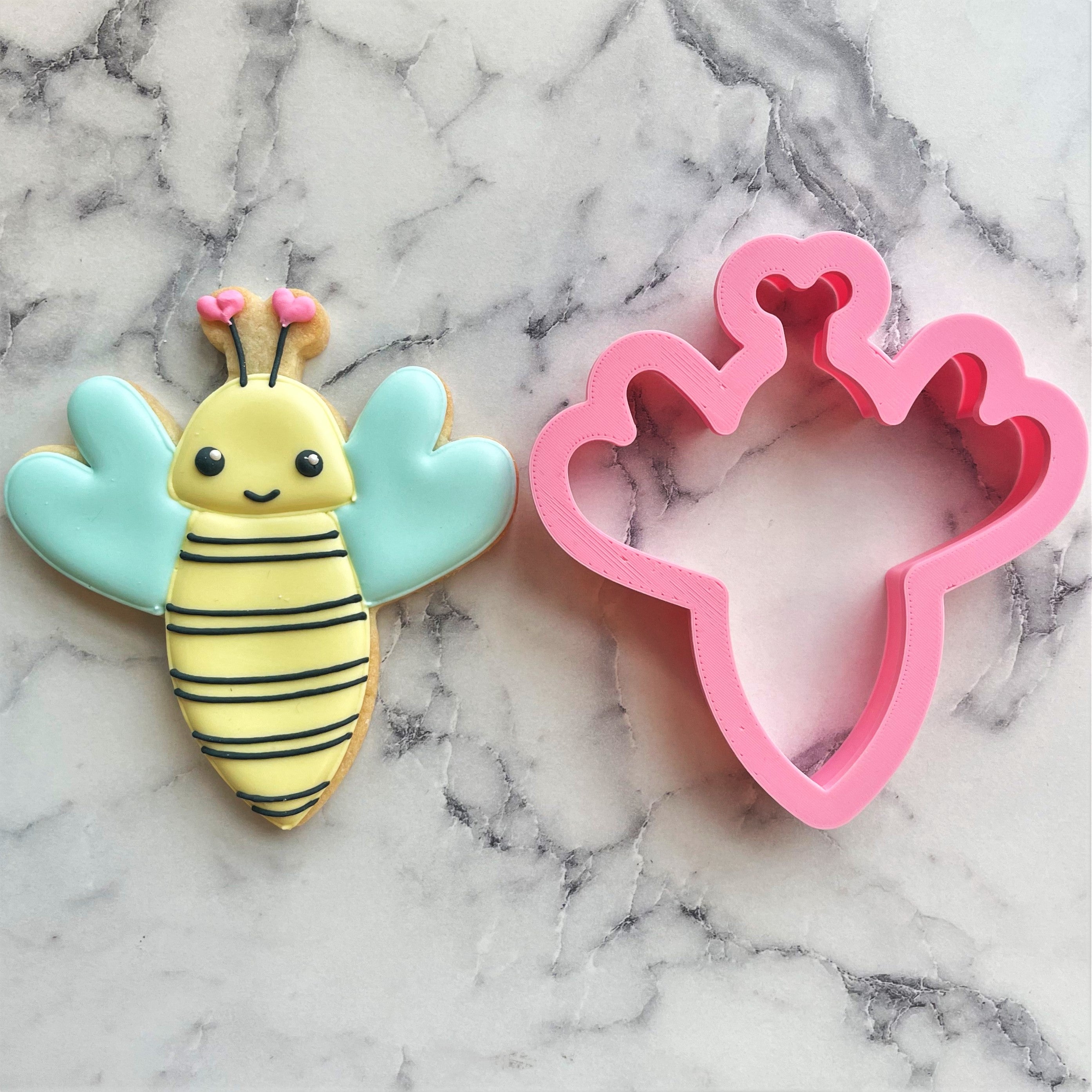 Bumblebee Cookie Cutter – The Flour Box