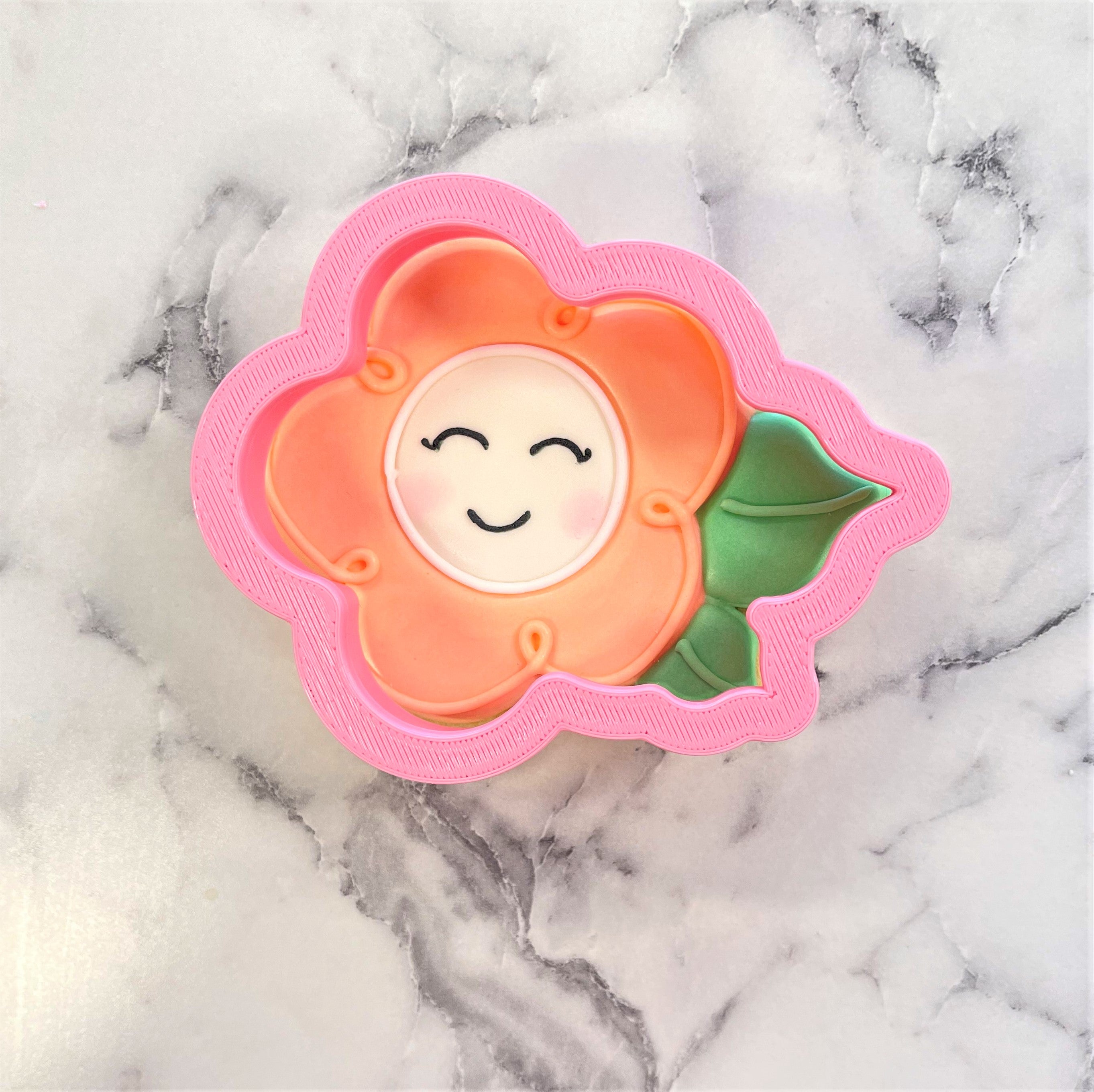 Daisy with Leaves Cookie Cutter