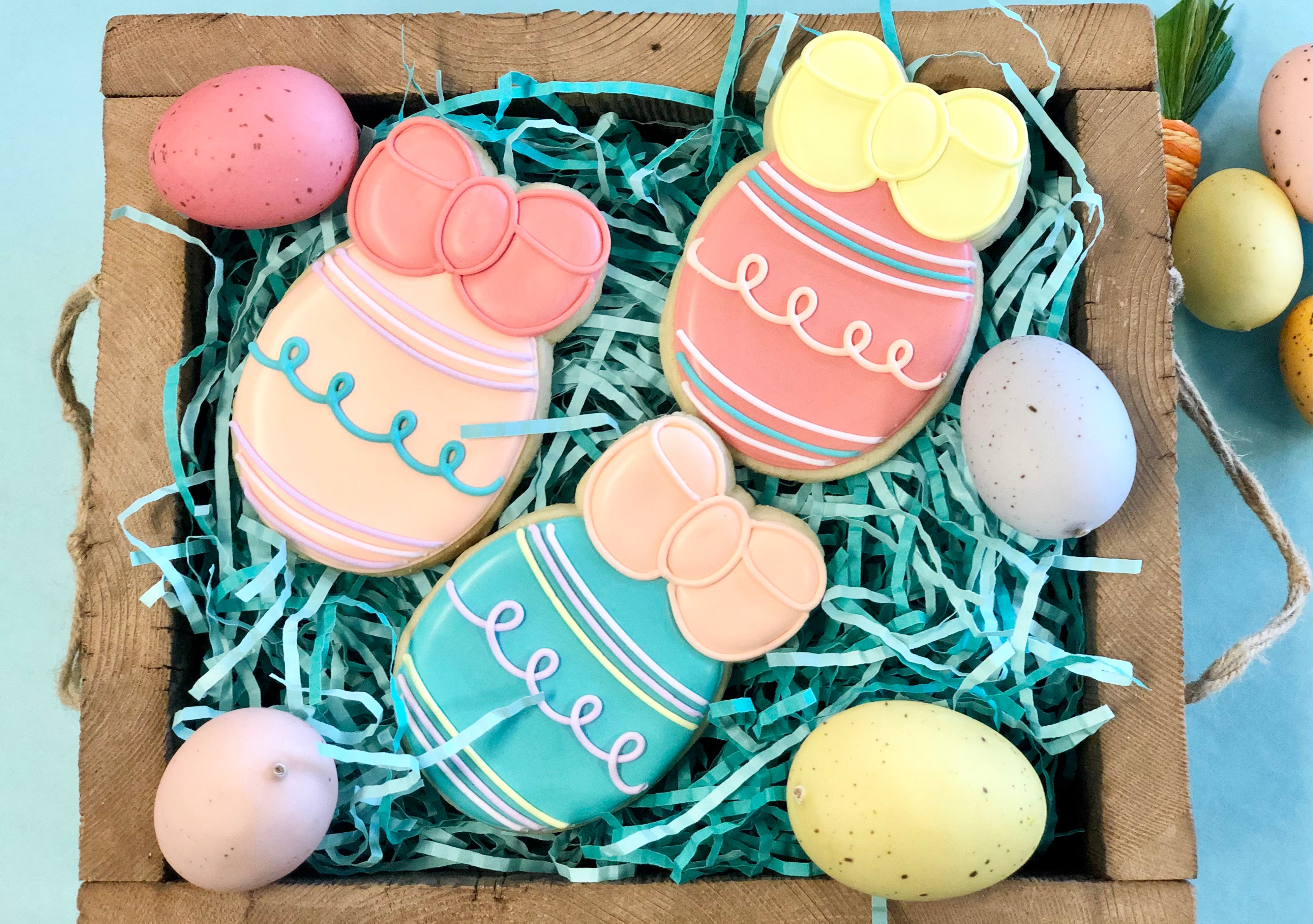 Egg with Bow Cookie Cutter