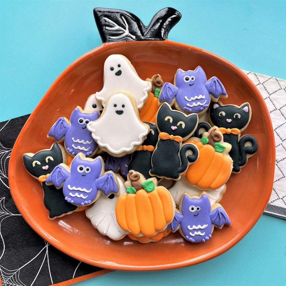 Mini Classic Black Cat Cookie Cutter