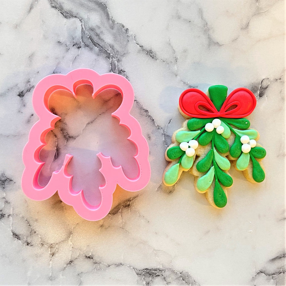 Mistletoe Cookie Cutter