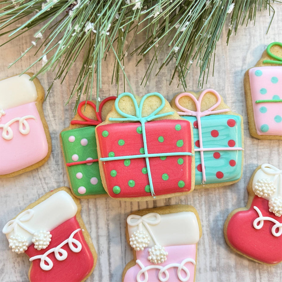 Mini Classic Present Cookie Cutter
