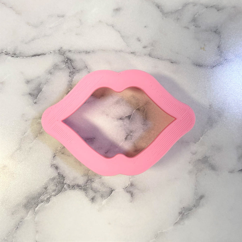 Mini Puckered Lips Cookie Cutter