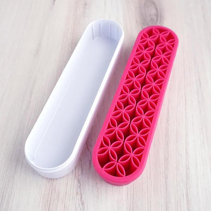 Brush and Tool Holder Cookie Countess