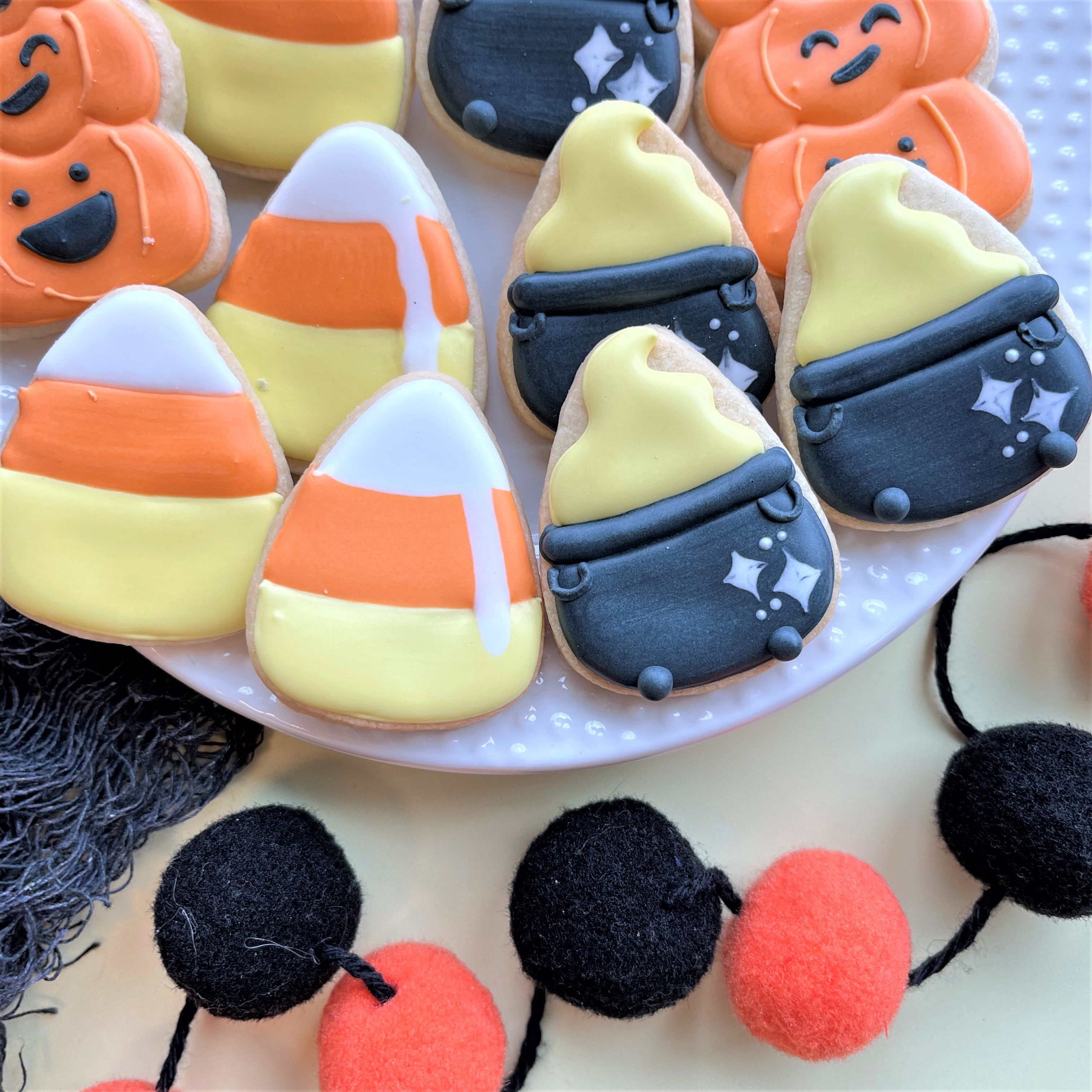 Mastering Minis: Halloween Cookie Decorating Class Recording