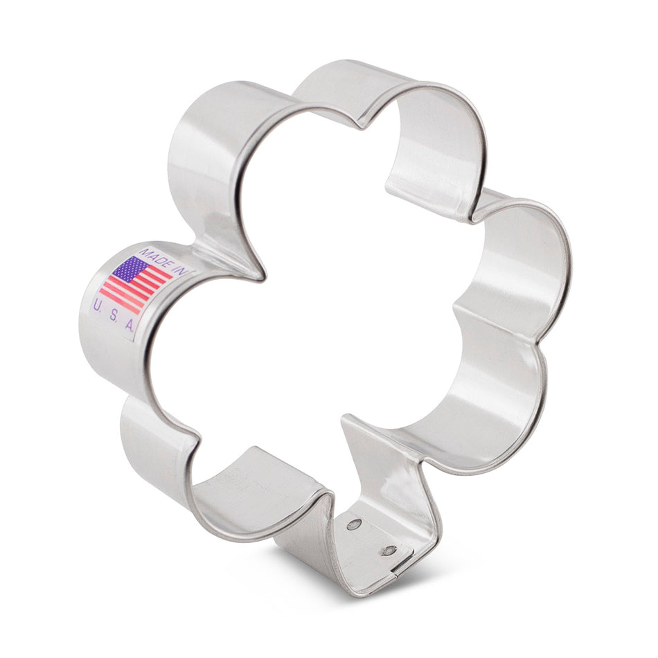 Shamrock Medium Cookie Cutter
