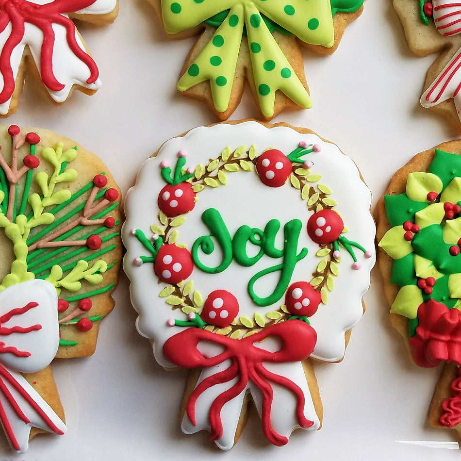 Wreath with Bow Cookie Cutter