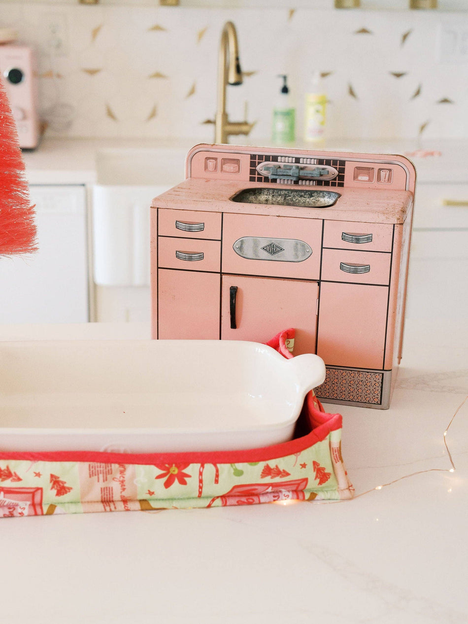 Heirloom Baking Casserole Bestie | Holiday, Christmas