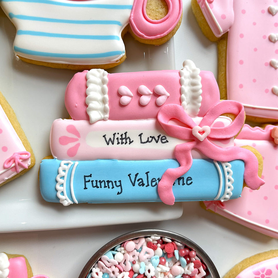 Book Stack Cookies Bookstack with Ruffles and Bow Cookie Cutter – The Flour Box
