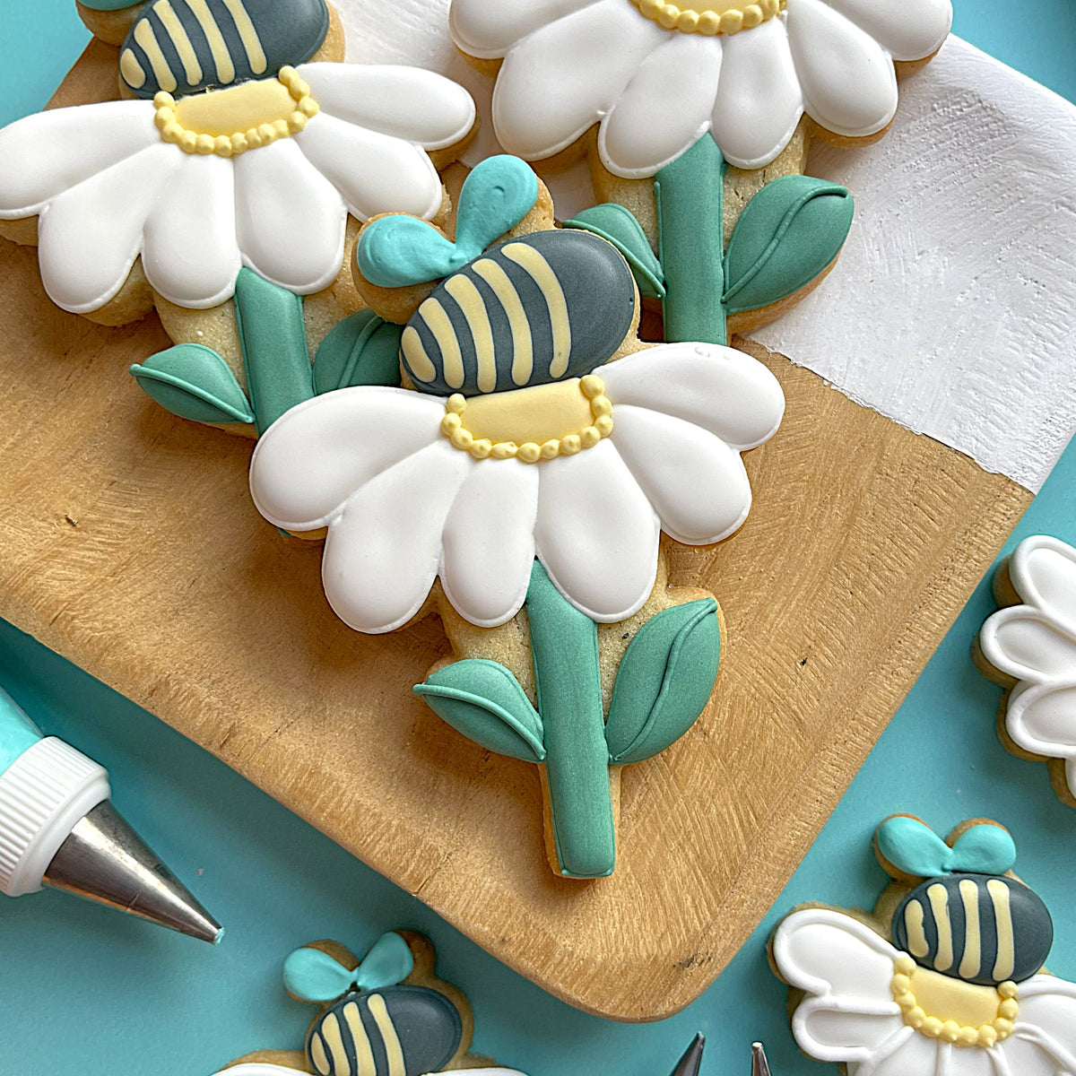 Daisy with Bee Cookie Cutter