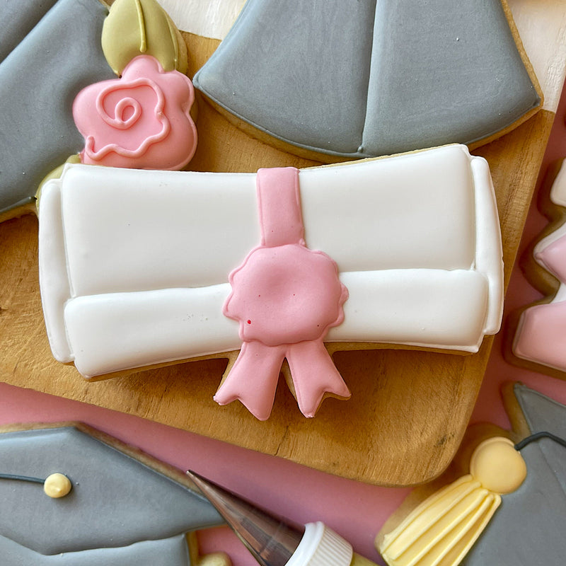 Diploma with Ribbon Cookie Cutter