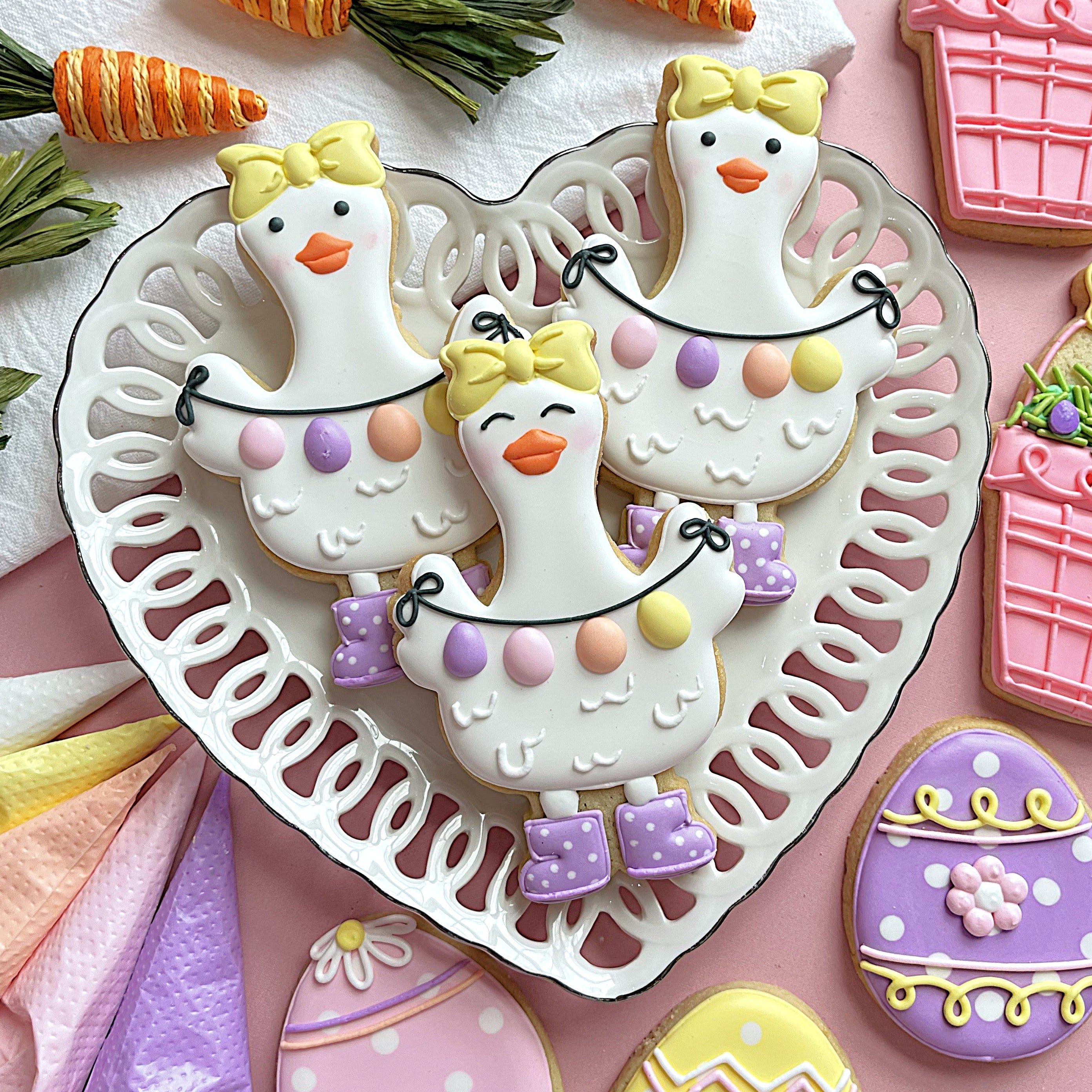 Goose with Bow Cookie Cutter