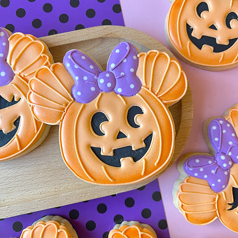 Mouse Pumpkin with Bow Cookie Cutter