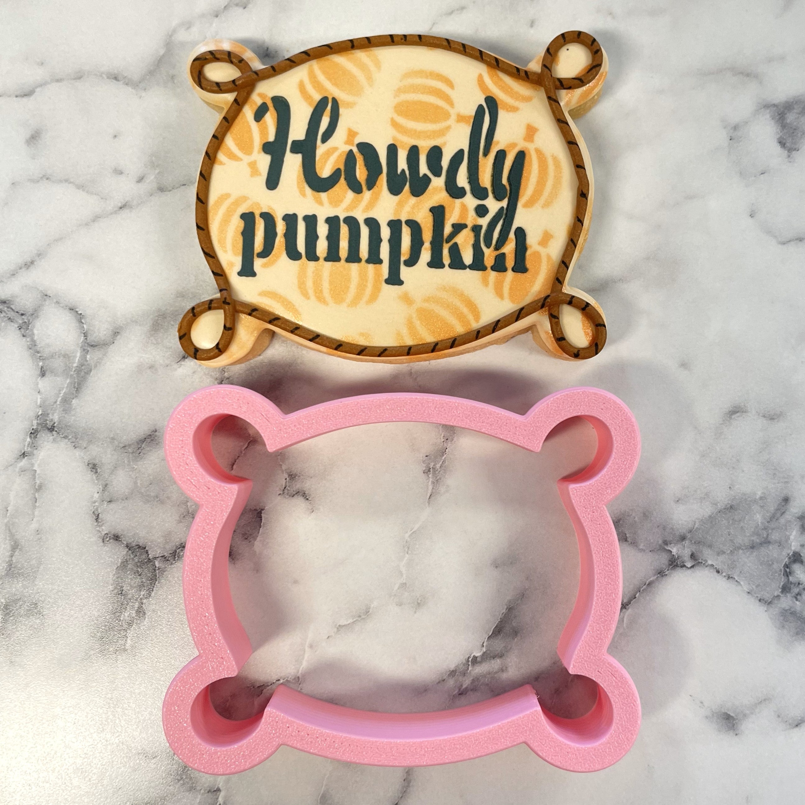 Western Plaque with Loops Cookie Cutter with Stencil