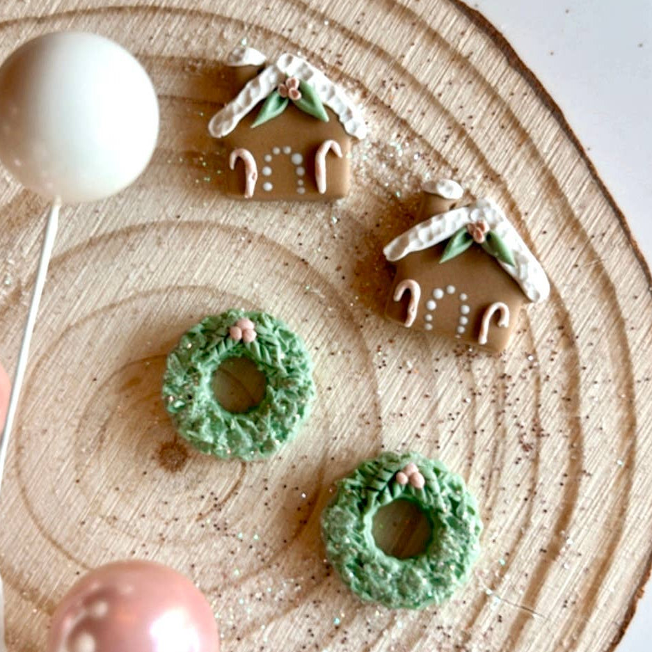 Gingerbread House Wreath Stud Set