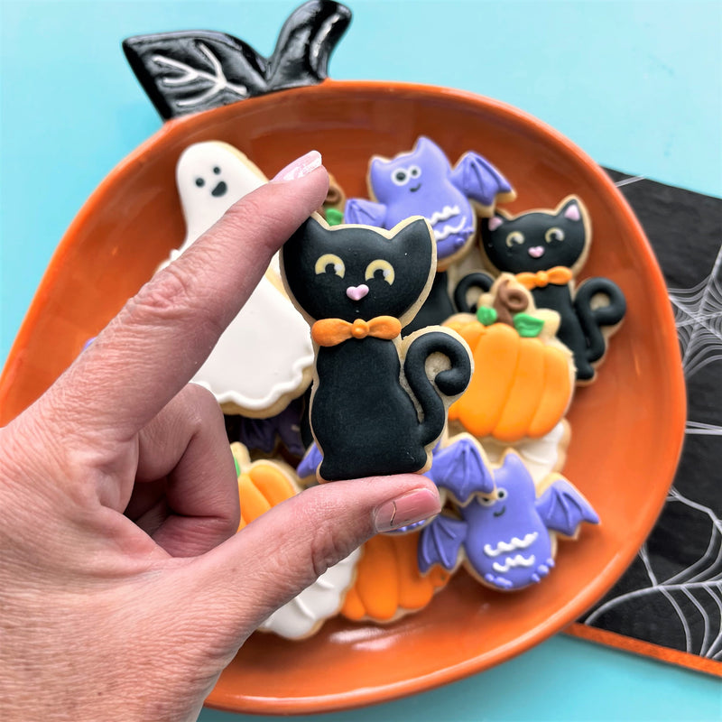 Mini Classic Black Cat Cookie Cutter