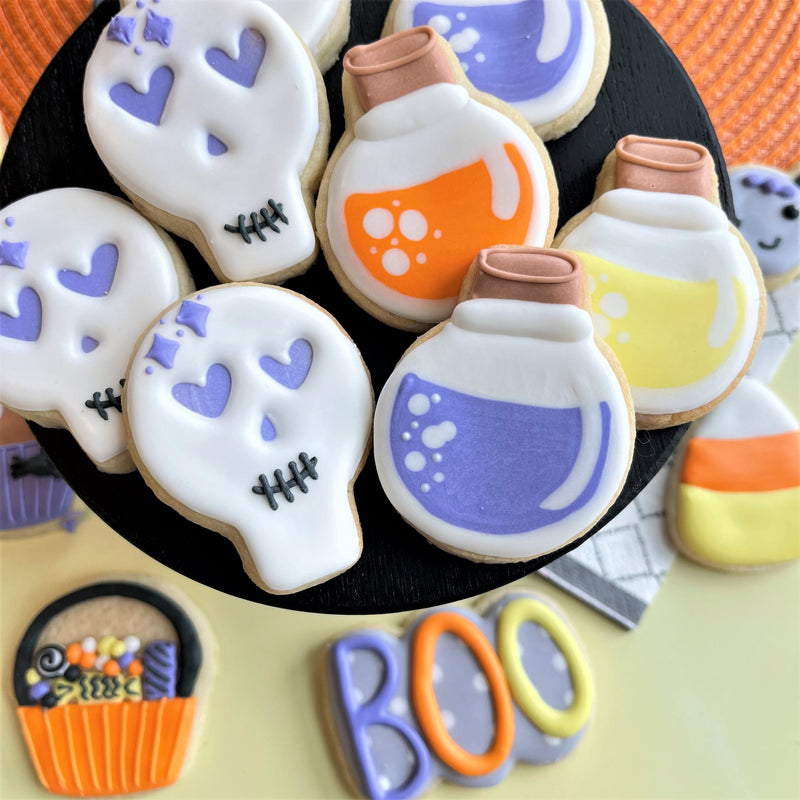 MINI Skull Cookie Flip Cutter